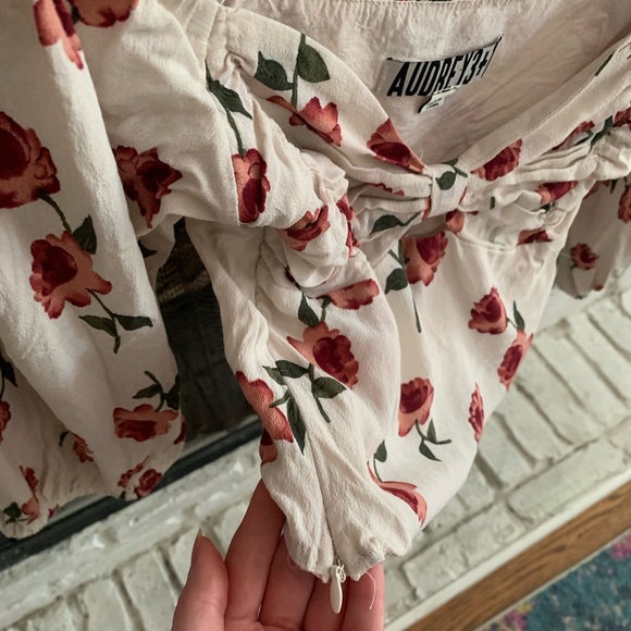 Audrey 3 + 1 Blouse from Revolve - Picture 4 of 7